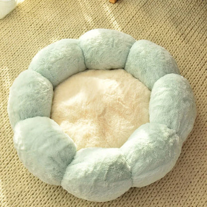 Flower-Shaped Pet Bed: Comfortable Sleep for Indoor/Outdoor Use