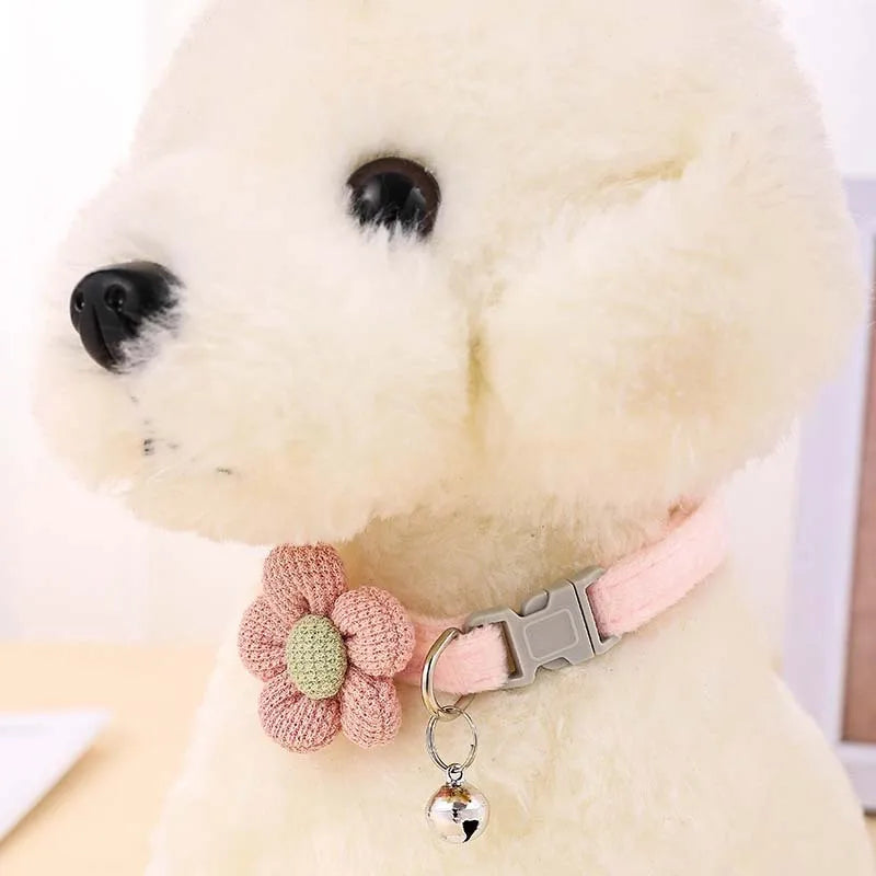 Adjustable Plush Cat Collar with Cartoon Style Design