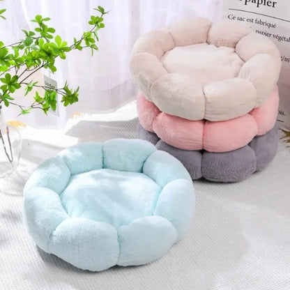 Flower-Shaped Pet Bed: Comfortable Sleep for Indoor/Outdoor Use